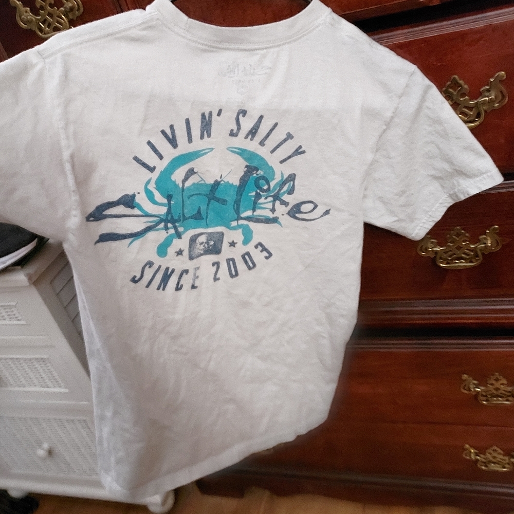 Salt Life off white tshirt. Size small